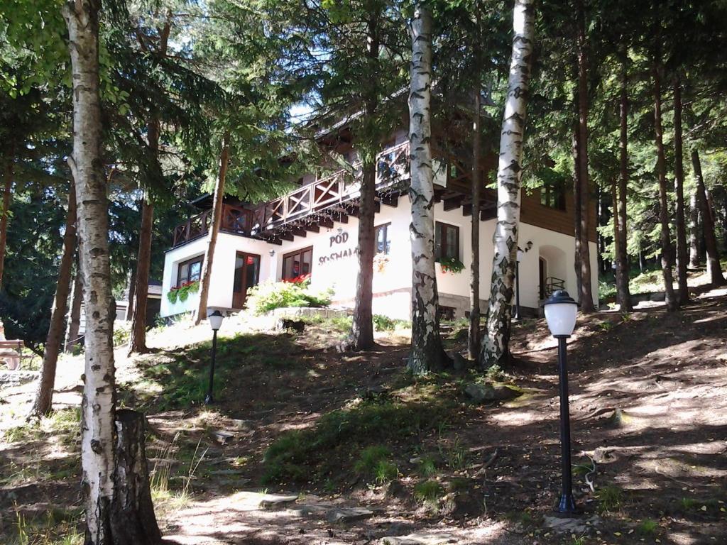 Ubytování v soukromí Pokoje Goscinne Pod Sosnami Karpacz